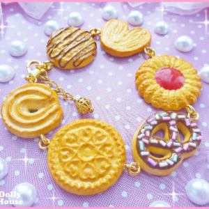 Cute Bracelet - Butter Cookies- by Dolly House