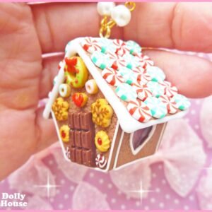 Kawaii Gingerbread House Necklace4