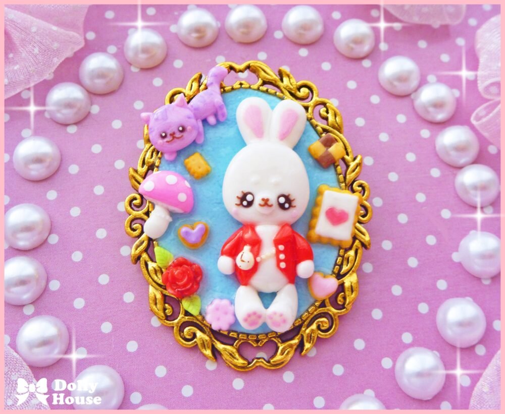 Kawaii Alice in Wonderland Brooch by Dolly House 3
