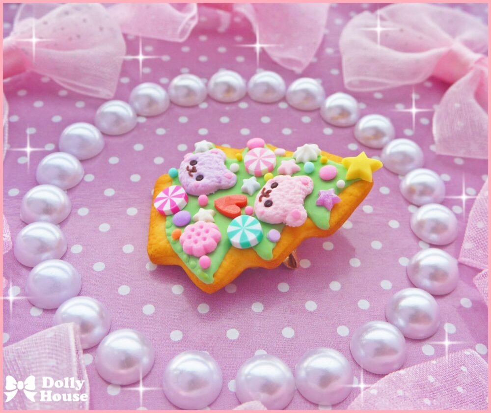 Kawaii Christmas Tree Cookie Brooch by Dolly House