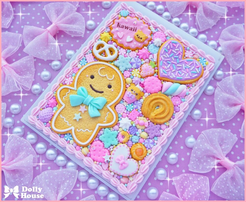 Kawaii Folding Mirror by Dolly House