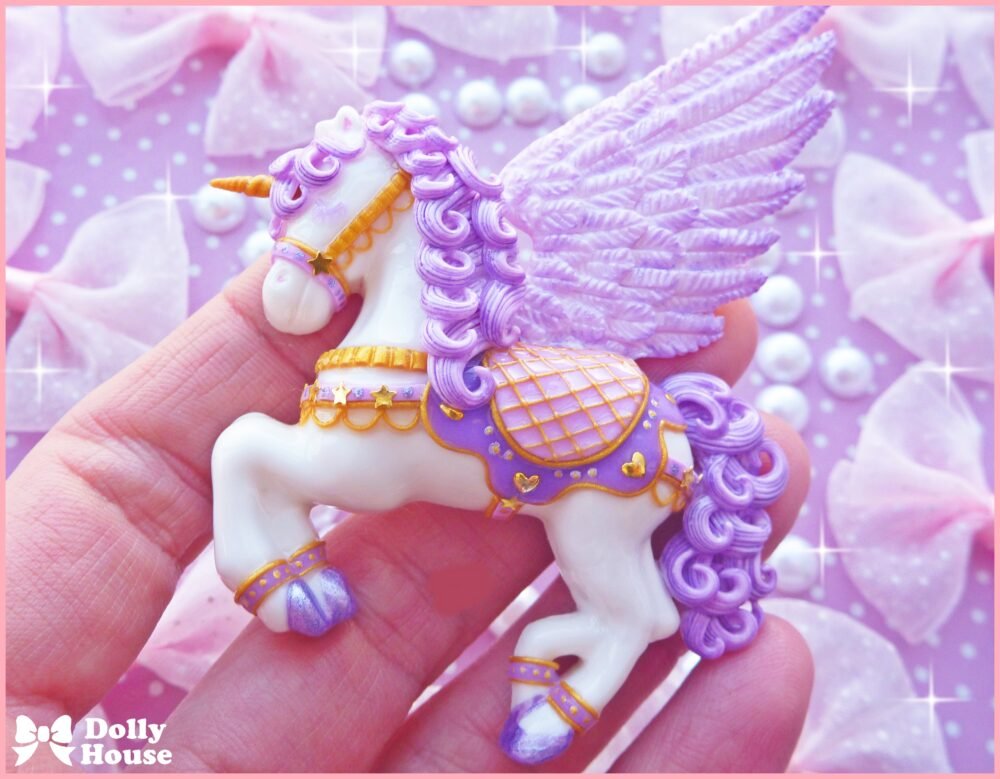 Kawaii Alicorn Brooch by Dolly House 1