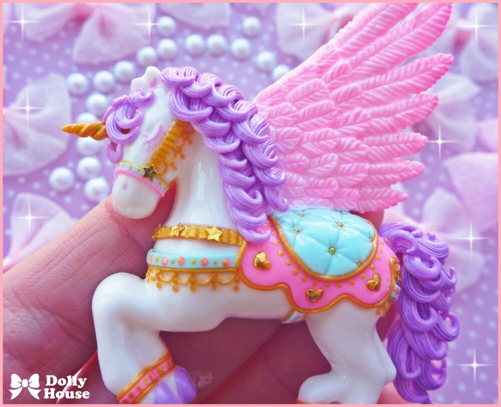 Kawaii Alicorn Brooch by Dolly House 2