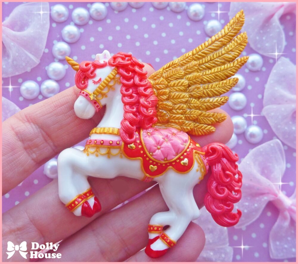 Kawaii Alicorn Brooch by Dolly House 6