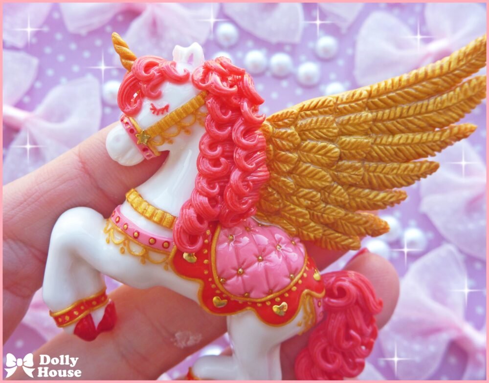 Kawaii Alicorn Brooch by Dolly House 6