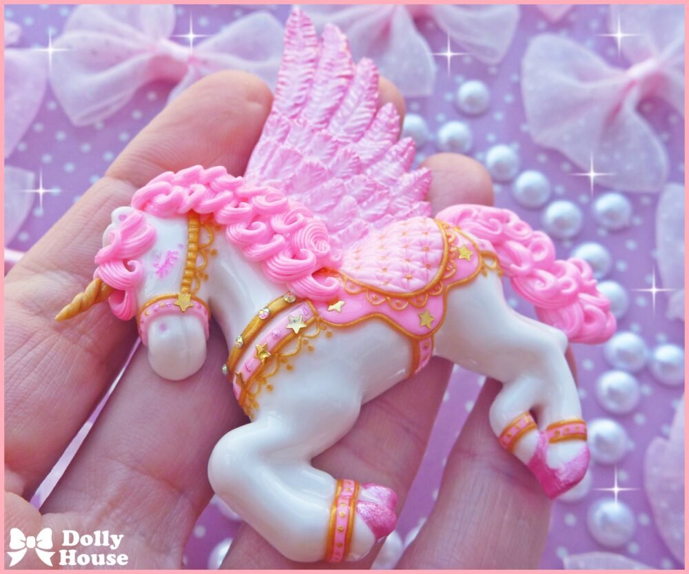 Kawaii Alicorn Brooch by Dolly House 7