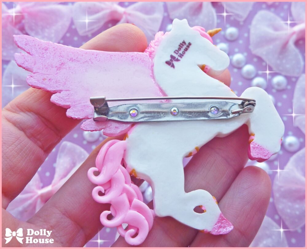 Kawaii Alicorn Brooch by Dolly House 7
