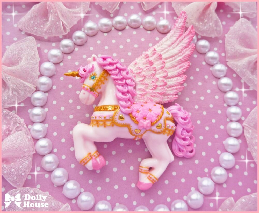 Kawaii Alicorn Brooch by Dolly House 11