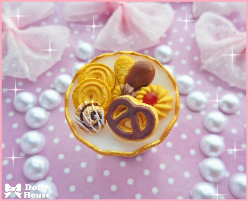 Tea Time Ring by Dolly House I