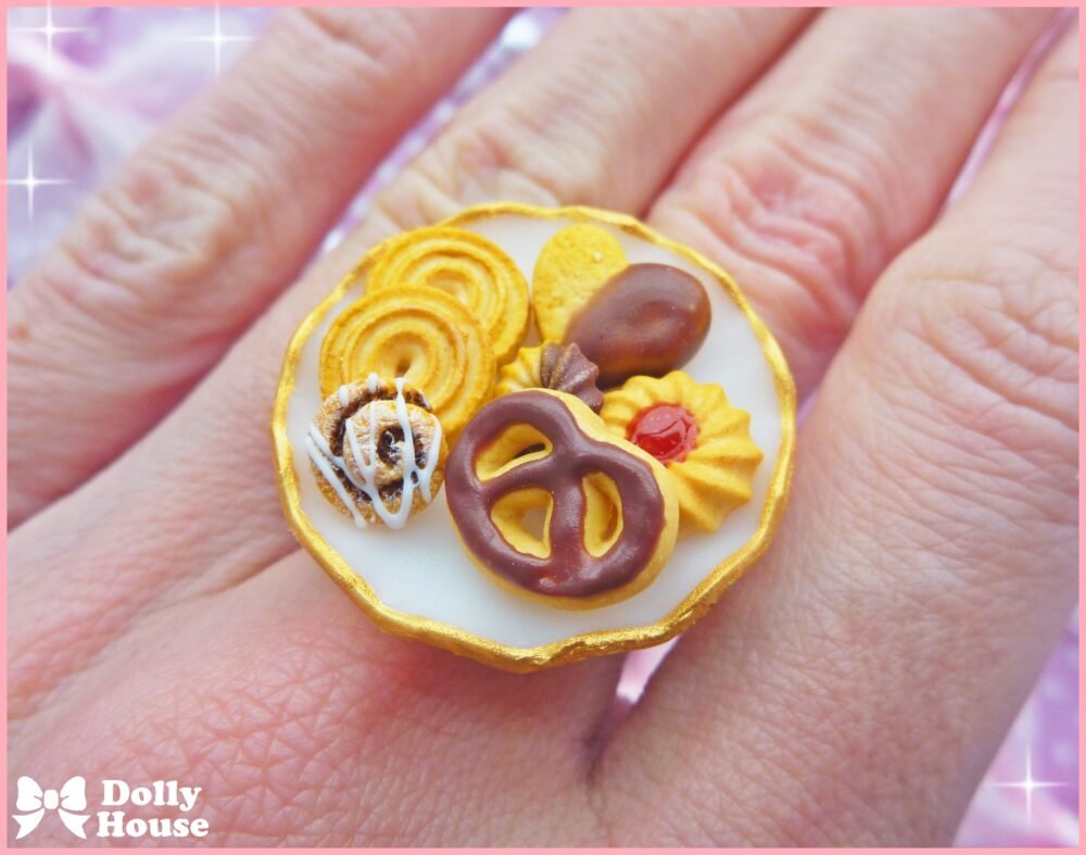 Tea Time Ring by Dolly House I