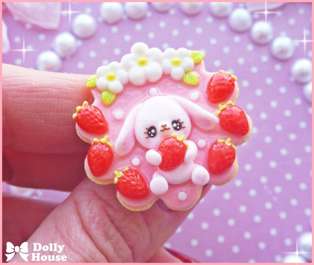 Strawberry&Bunny cookie Ring by Dolly House I