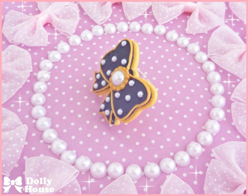 Cookie Bon-Bon Pearl series Ring in Black by Dolly House